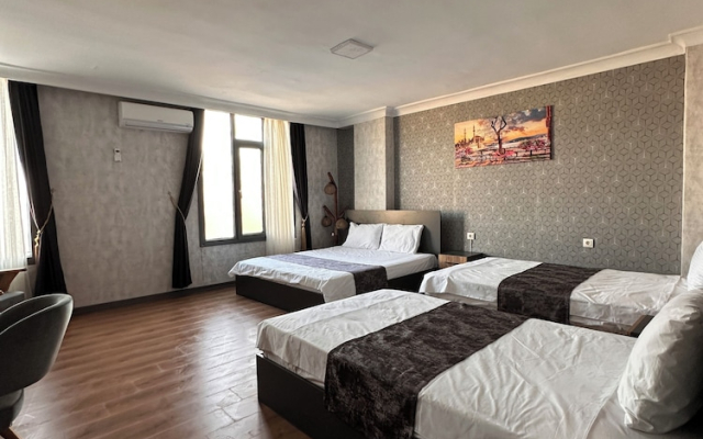 Ramin Hotel