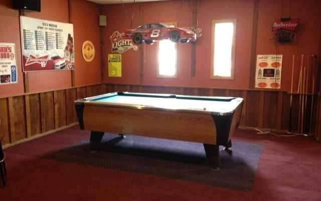 Cedar Inn