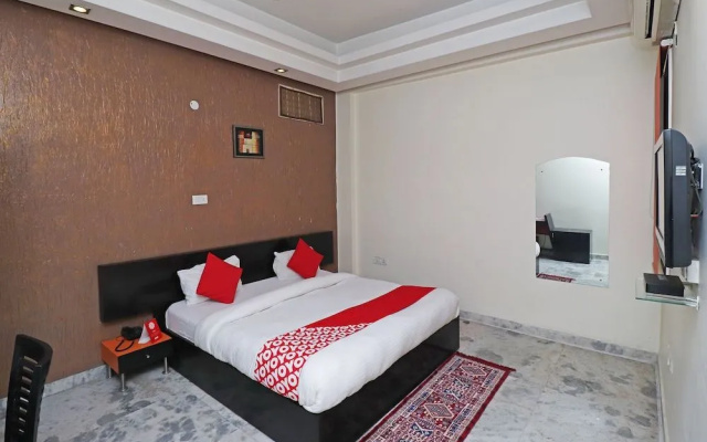 OYO 29008 Mannat Residency Hotel