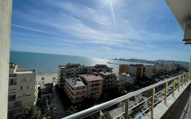 Comfortable Sea View Apartment