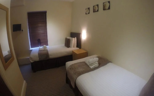 Happy Return Hotel