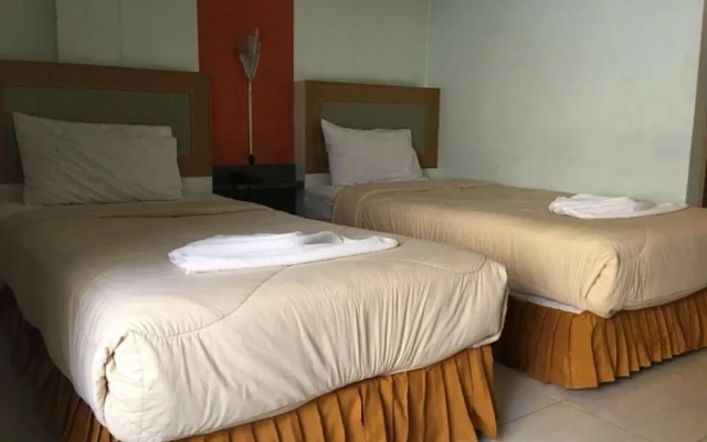 Polkadot Cafe Hotel