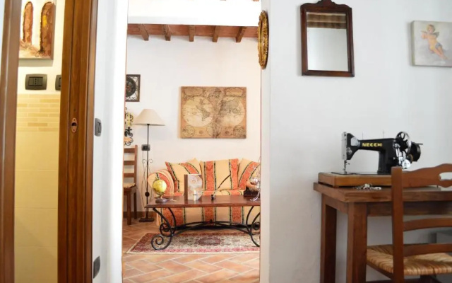 Apartment with Little Arch