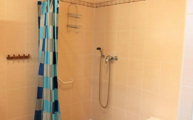 Gite Mazeyrolles, 3 pièces, 4 personnes - FR-1-616-106