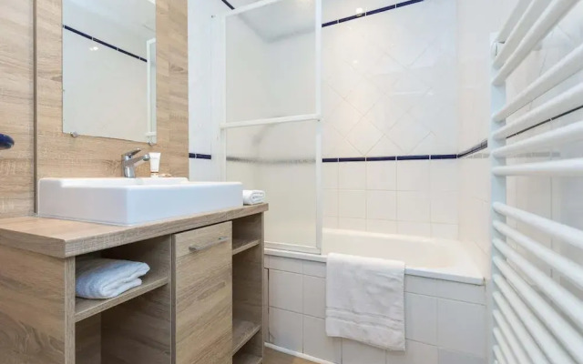 Charming Apt Near La Baule