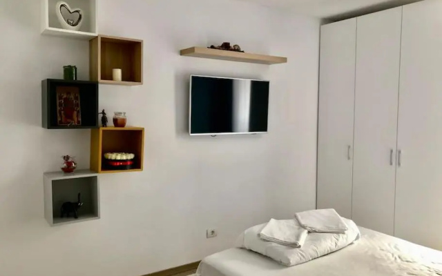 New modern apart near Center at Vivalia grand v9