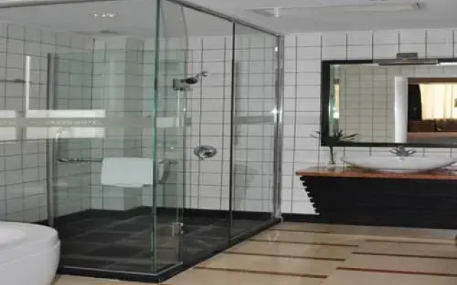 Bravo Hotel