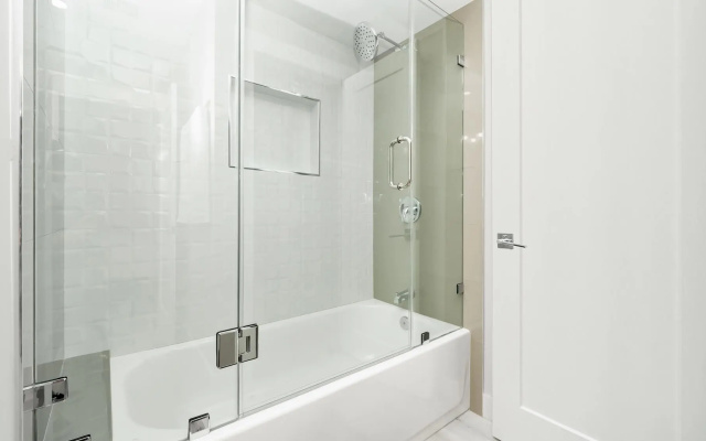 Heated Pool & Spa ensuite Villa