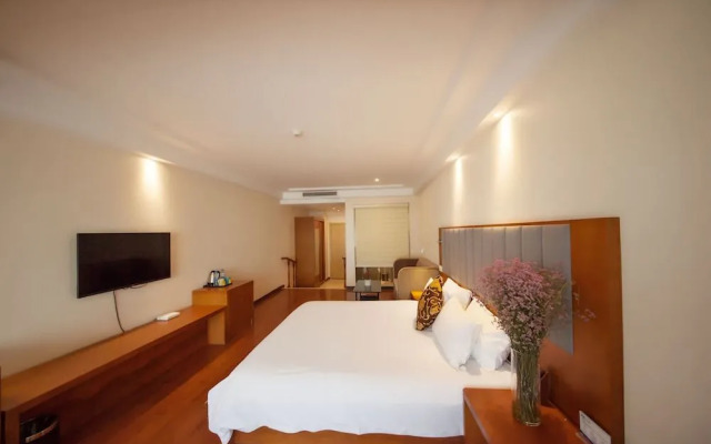 PE Hotels (Suzhou Xinghu Street Higher Education Area)