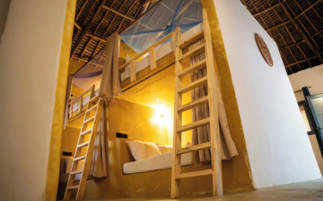 Hostel 197