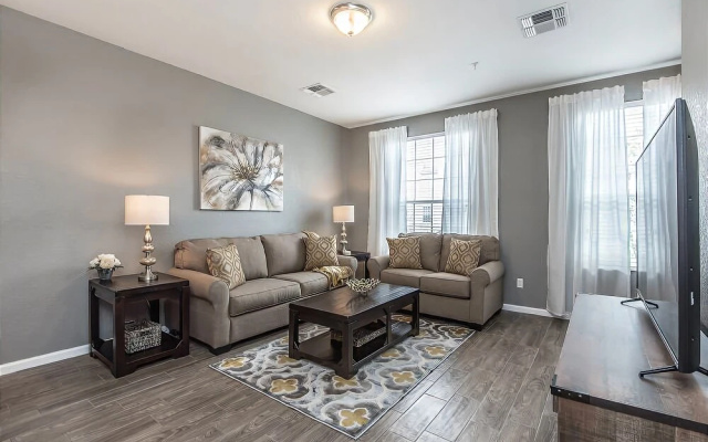Updated Townhome, Near Conv Ctr, Universal & I-dr