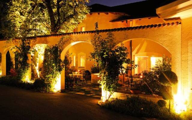 Hotel Wessobrunn Меран вид на фасад