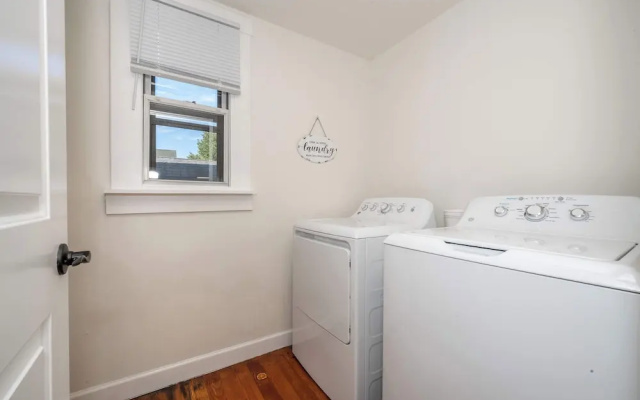 Historic Ludlow Apt B