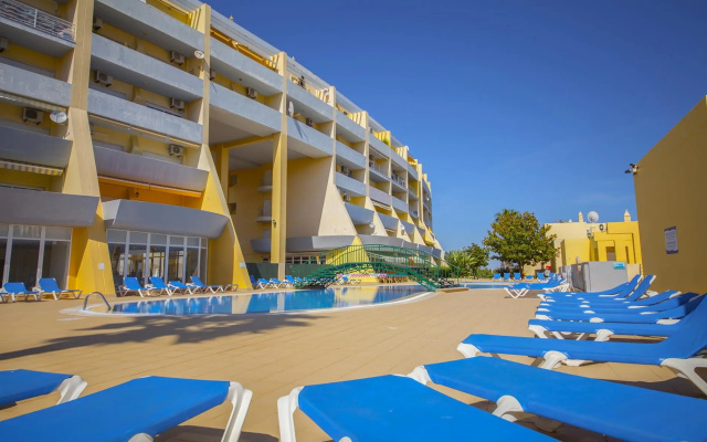 B11 - Beach Way Apartment