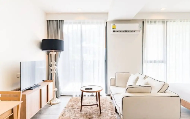 The Deck Condo Patong By Vip