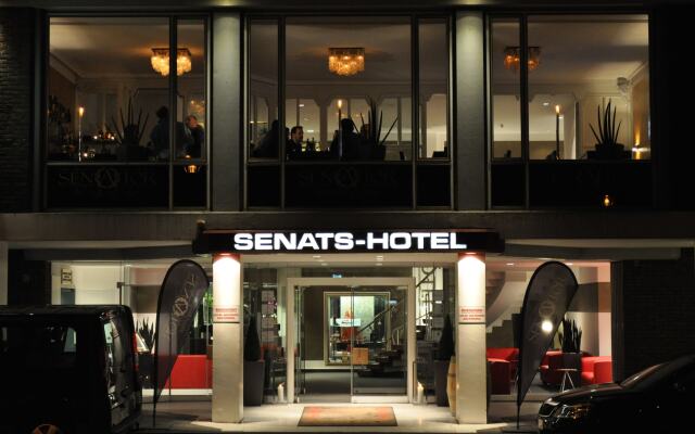 Отель Senats Hotel Köln Германия, Кёльн - 2 отзыва об отеле, цены и фото номеров - забронировать отель Senats Hotel Köln онлайн вид на фасад