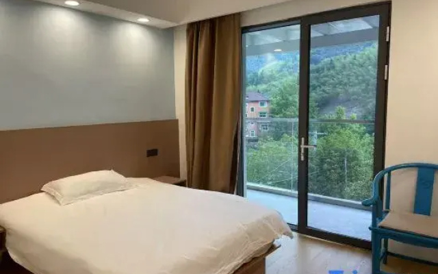 Luming Shanshe Homestay
