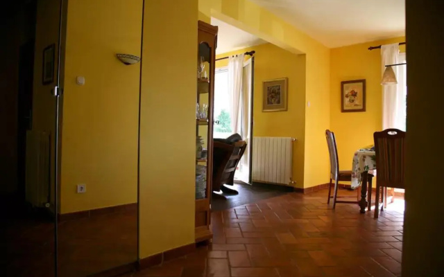 Apartment Ema