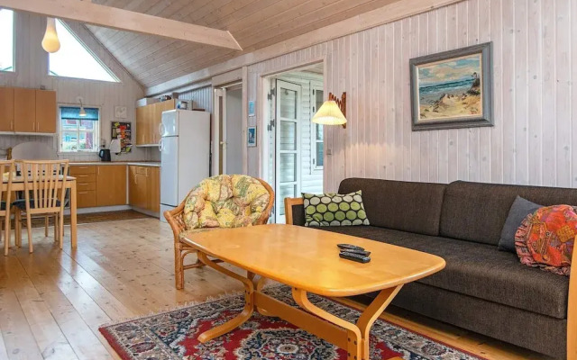 6 Person Holiday Home in Grenaa-by Traum