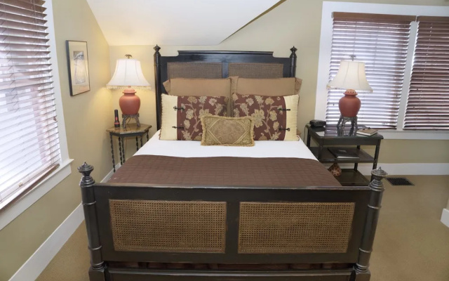 Lara House Bed and Breakfast