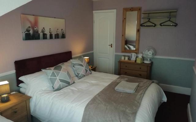 Shirley Heights Hotel
