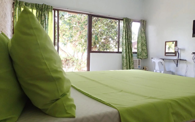 Kon Tiki Marina Suites