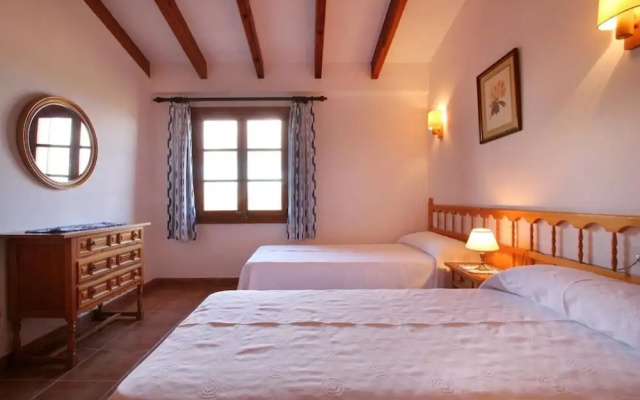 Villa - 2 Bedrooms with Pool and WiFi - 103214