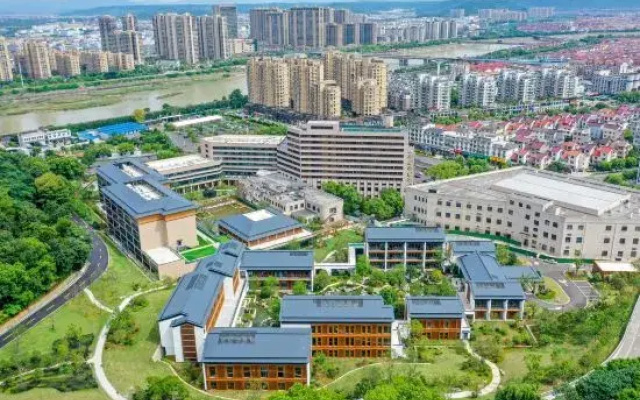 Shengzhou Hotel