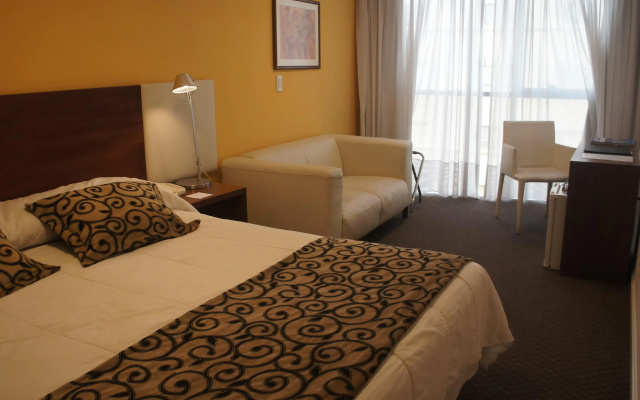 Palm Beach Plaza Hotel