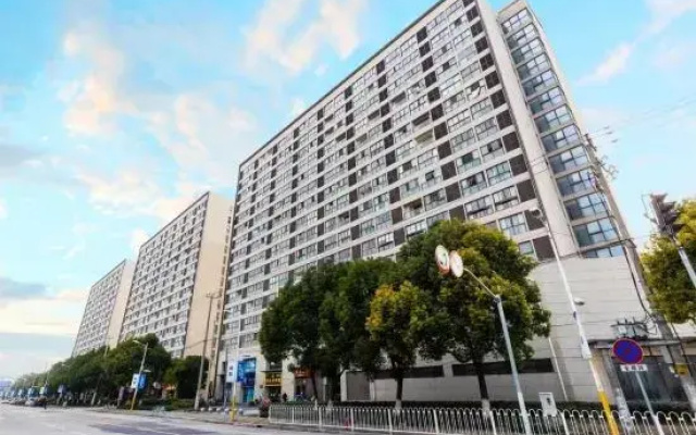 Wanjia Cinema Apartment (Shanghai Pujiang High-Tech Park Branch)