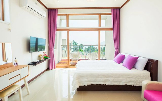 Sea & Pine Pension