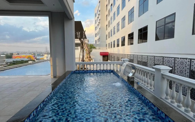 Grand Travello Hotel Bekasi