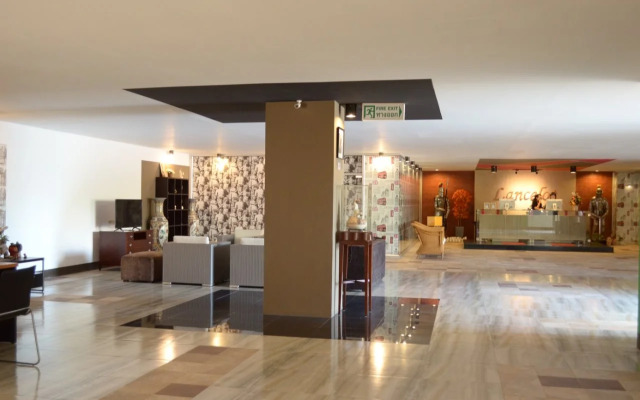 Lancelot Residence