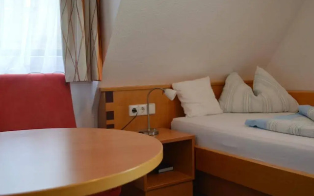 City Hotel