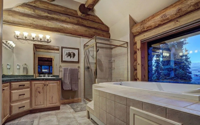 Pine Forest Lodge