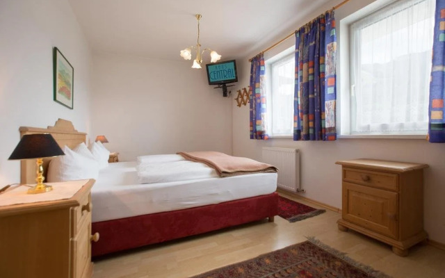  Apartmenthaus Brixen & Haus Central