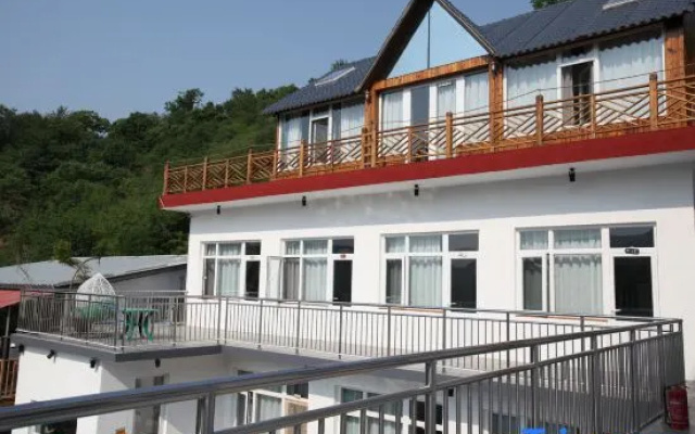 Shanli Renjia Hostel