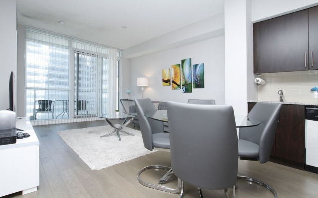 Applewood Suites - Financial District