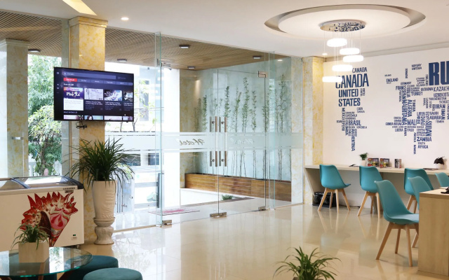 Maxhome Luxury Hotel