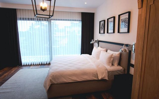 Be Side Hotel