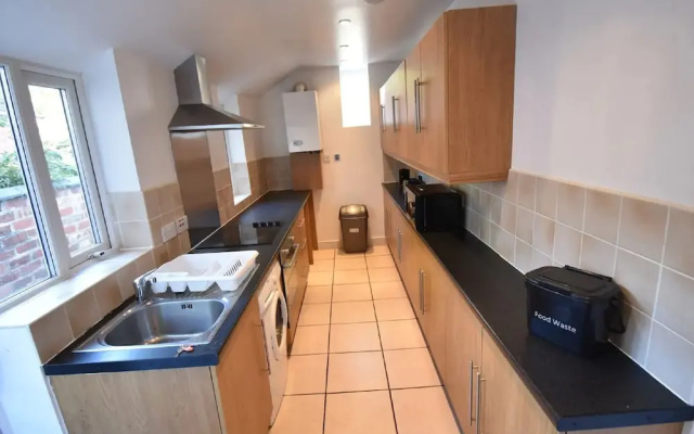 Appealing Holiday Home in Coventry near Belgrade Theatre