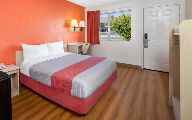 Motel 6 Riverside West - Jurupa Valley