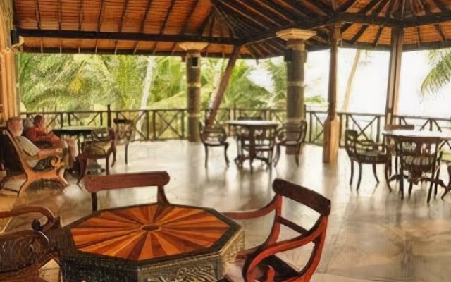 Отель Warahena Beach Hotel Шри-Ланка, Бентота - отзывы, цены и фото номеров - забронировать отель Warahena Beach Hotel онлайн