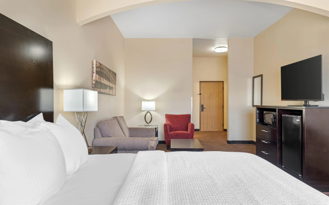 Best Western Plus Capital Inn