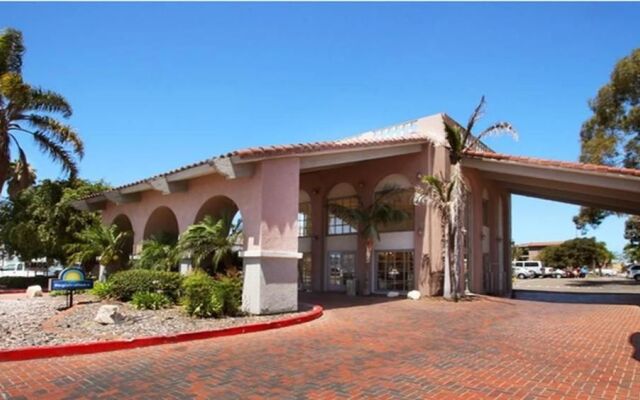 Отель Presidio Inn США, Сан-Диего - отзывы, цены и фото номеров - забронировать отель Presidio Inn онлайн вид на фасад