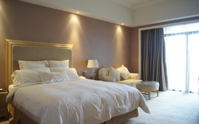 Babylon Hotel