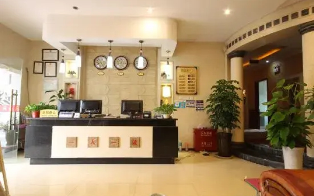 成都巴厘岛假日酒店(四川大学江安校区店)