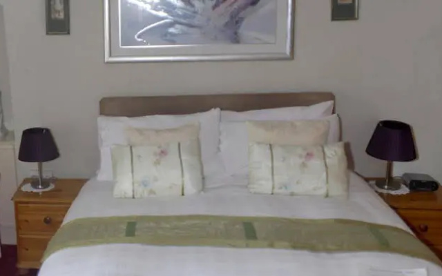 Marlborough House Hotel