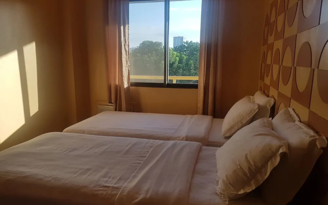 TSC Suites by Eastland Residences