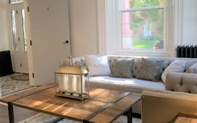 Modern Apt Neardowntown Ideal for Long Stays - U2